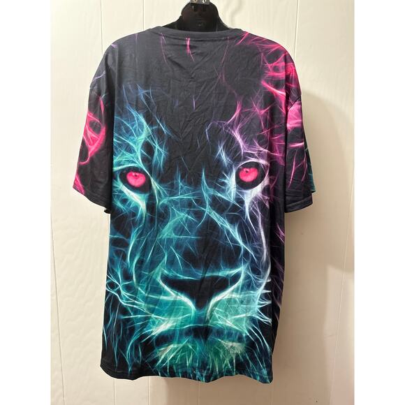 Colorful Lion Polyester T-shirt Size 3X men or women- Unbranded with Cool Design - Picture 3 of 4